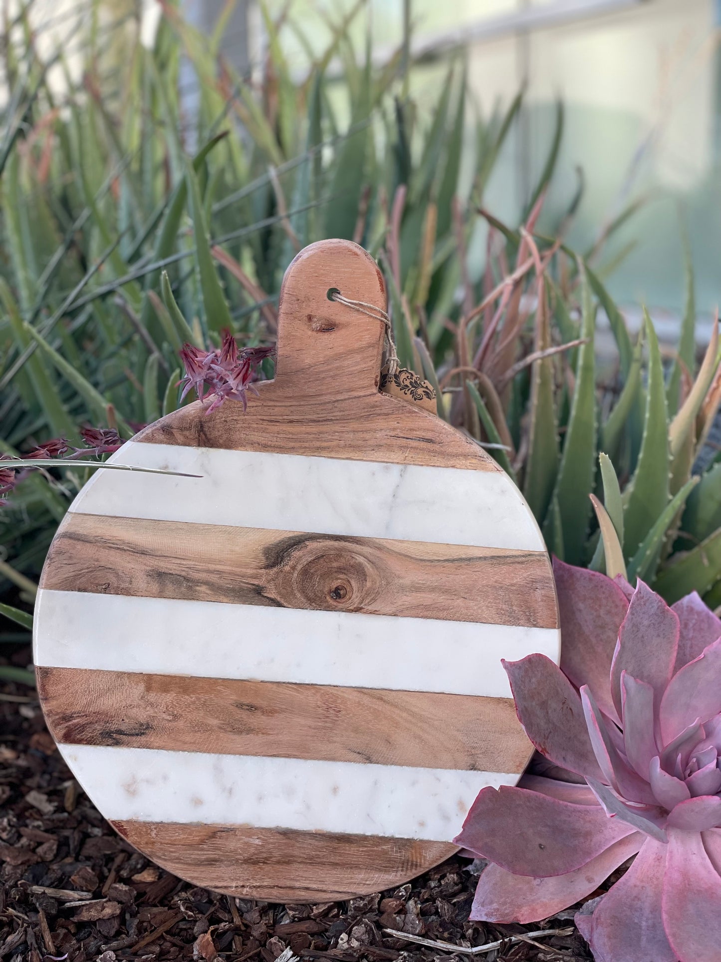 Round Marble and Wood Stripe Board